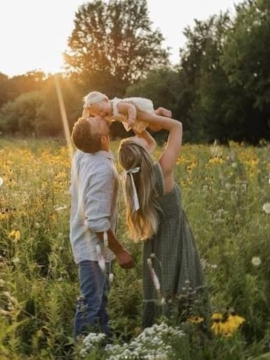 Sipariş için gönderilen orijinal 3 kişilik aile fotoğrafı